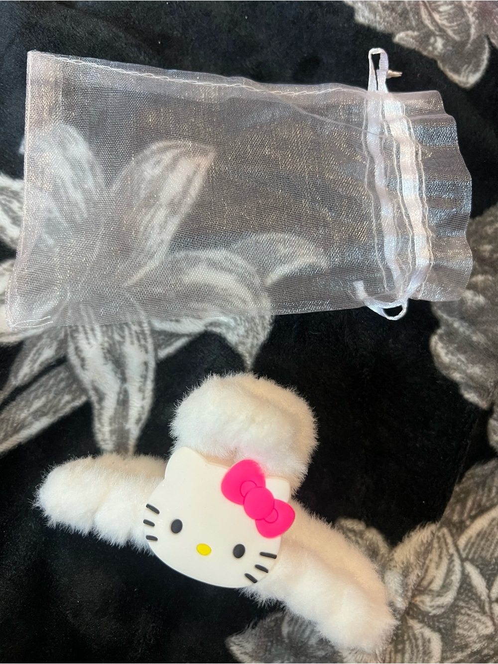 Sanrio Hello Kitty White Fuzzy Hair Clip with Hot Pink Bow